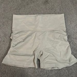 athletic shorts size medium